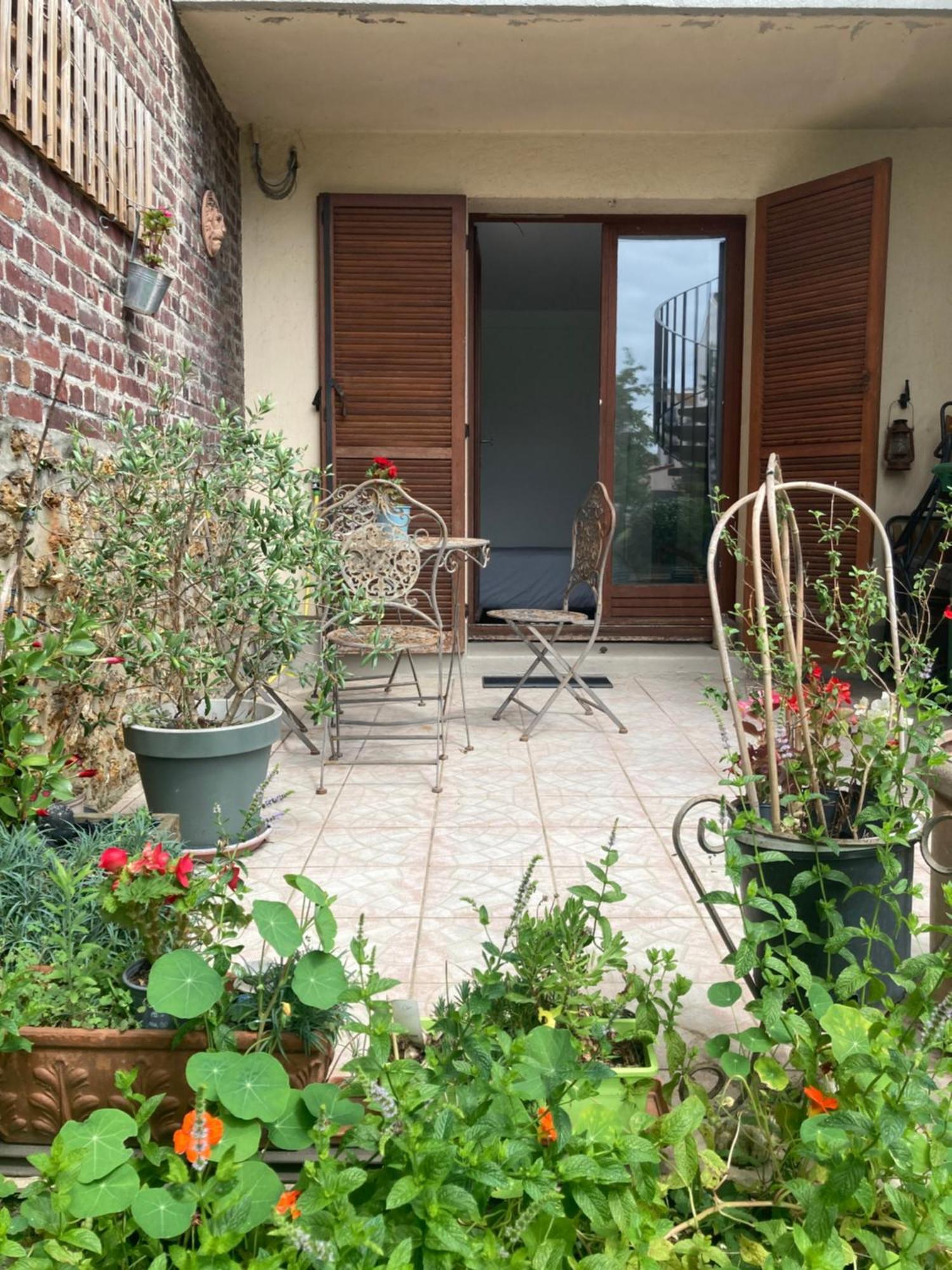 Studio Avec Terrasse Sur Jardin Fontenay-sous-Bois Buitenkant foto
